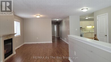 42 Tona Trail in Wasaga Beach, ON - Building Photo - Building Photo