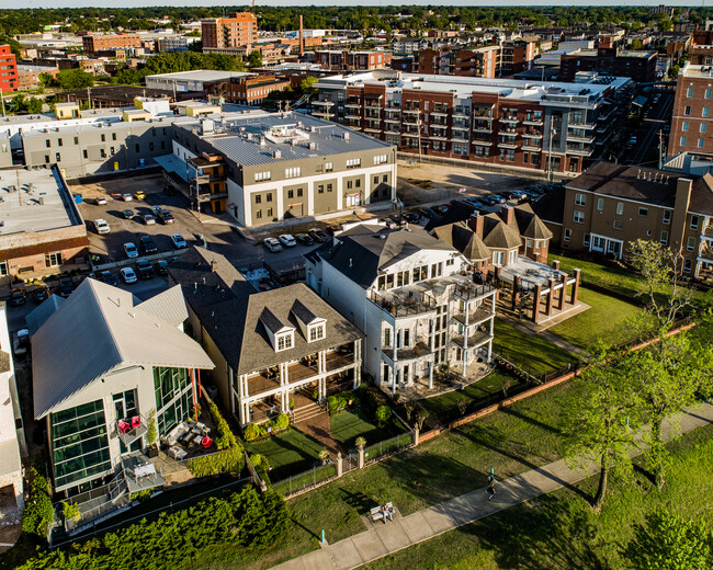 RiverLofts @ 460 Tennessee