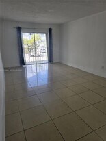 13725 NE 6th Ave in North Miami, FL - Building Photo