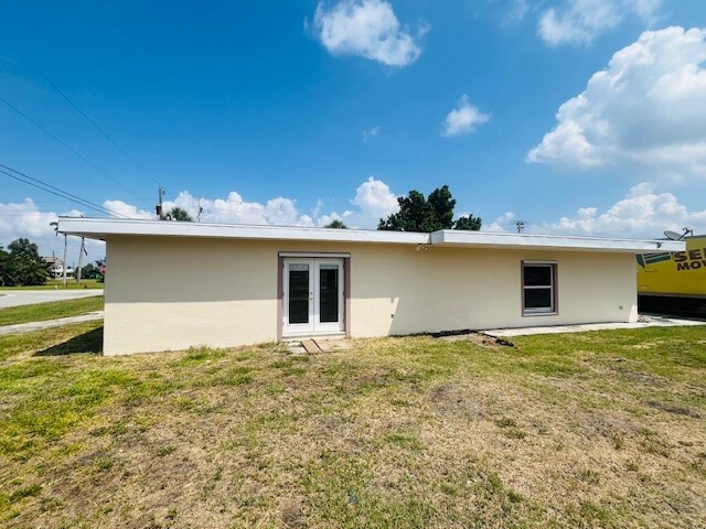 property at 705 E Virginia Ave