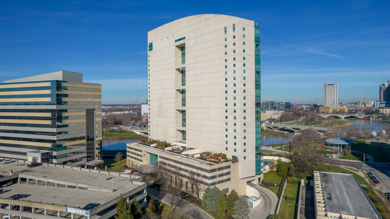 Miranova Condominiums in Columbus, OH - Foto de edificio