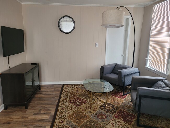 141 W Schuyler St, Unit 2