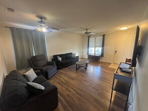 13998 Old Mill Ln in Victorville, CA - Building Photo - Building Photo