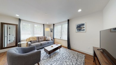 Bella Villa in Dallas, TX - Building Photo - Building Photo