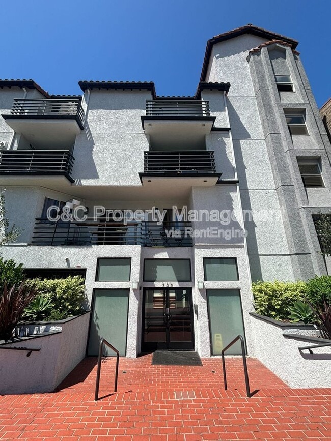 property at 327 Chestnut Ave