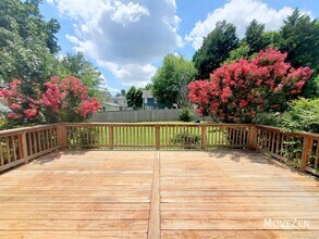 5307 Pondfield Dr in Greensboro, NC - Building Photo - Building Photo