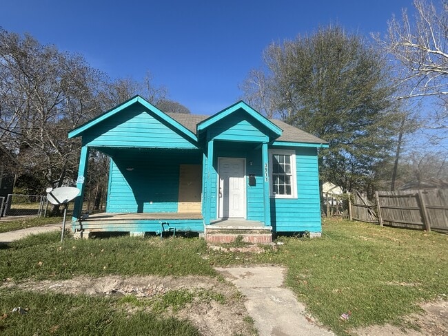 property at 3911 Evangeline St