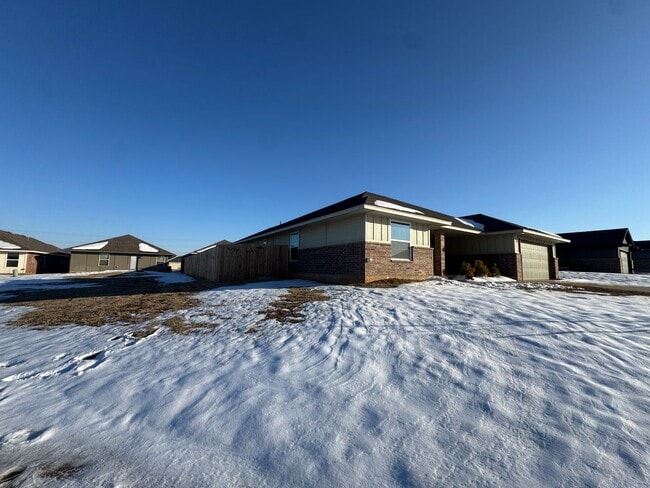 property at 928 Dusky Valley Ln