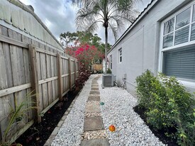 819 SW 9th Terrace in Fort Lauderdale, FL - Building Photo