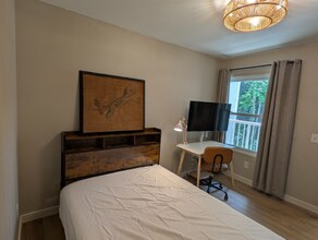 1511 Graduate Ln in Raleigh, NC - Building Photo - Building Photo