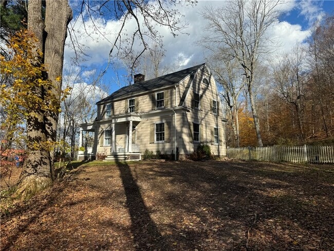 221 Centennial Farm Ln in Gilbertsville, NY - Building Photo - Building Photo