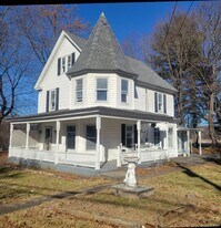 5 Elm St in Howells, NY - Building Photo