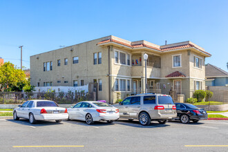 1210 Chestnut Ave in Long Beach, CA - Foto de edificio - Building Photo