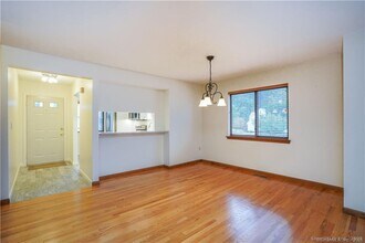 9 Red Stone Way in Farmington, CT - Building Photo - Building Photo