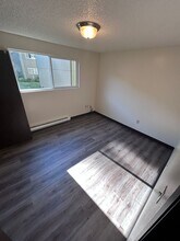 435 Ranch Rd, Unit B1 in Reedsport, OR - Building Photo - Building Photo