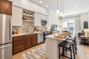 Epicurean in Salem, NH - Building Photo