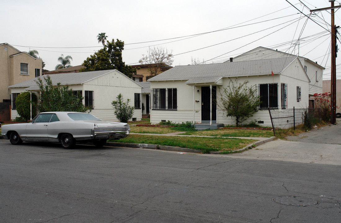 409-411 E Buckthorn St in Inglewood, CA - Building Photo