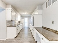 2524 Boxwood Ave photo'