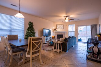 13021 Fencerow Rd in Fort Worth, TX - Building Photo - Building Photo
