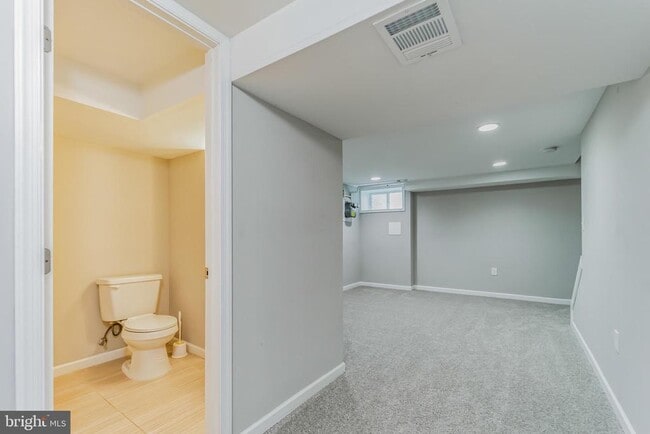 3422 Dunran Rd in Dundalk, MD - Building Photo - Building Photo