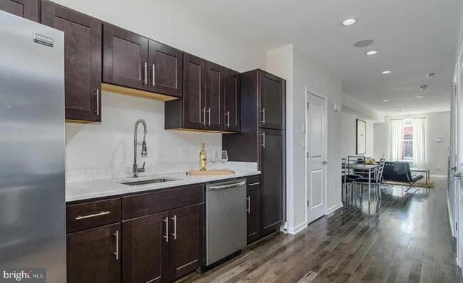 property at 524 N Patterson Park Ave