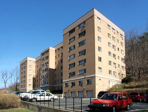 Penn Hill Condominium in Reading, PA - Building Photo - Building Photo