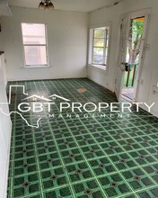 409 E Bowie St in Falfurrias, TX - Building Photo - Building Photo