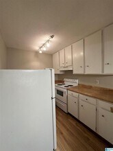 3101 Lorna Rd in Hoover, AL - Foto de edificio - Building Photo