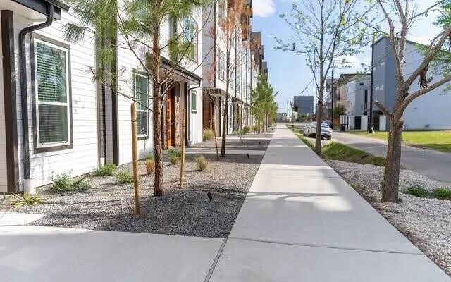 property at 3275 Summer St