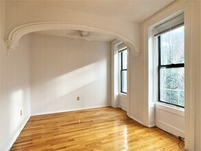 250 5th St in Jersey City, NJ - Foto de edificio - Building Photo