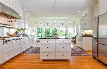 980 Hale St in Beverly, MA - Building Photo - Building Photo