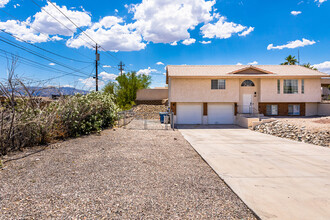 16 Nolina Ln in Lake Havasu City, AZ - Building Photo - Building Photo