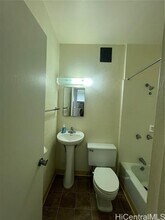 2104 Algaroba St in Honolulu, HI - Building Photo - Building Photo