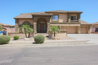 2214 W Buckhorn Trail in Phoenix, AZ - Building Photo - Building Photo