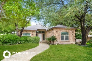 4231 Clear Lake Dr in San Antonio, TX - Building Photo