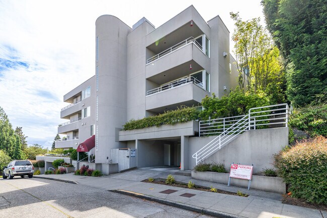 Le Parc in Seattle, WA - Foto de edificio - Building Photo