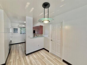 1001 NW 23rd Ct in Miami, FL - Building Photo - Building Photo