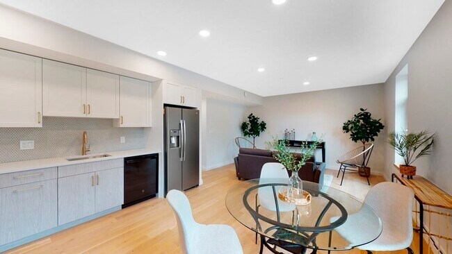 63 Moreland St in Boston, MA - Building Photo - Building Photo