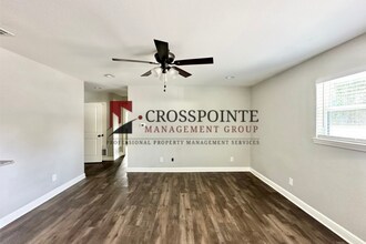 300 Pecan St in Gilmer, TX - Building Photo - Building Photo