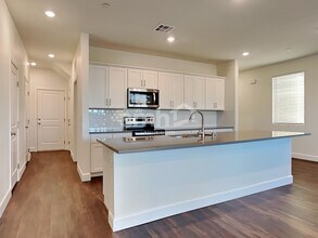 274 Yasmin Daylily Pl in Henderson, NV - Building Photo - Building Photo