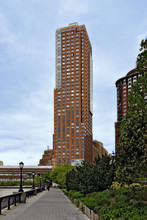 Tribeca Pointe in New York, NY - Building Photo - Building Photo