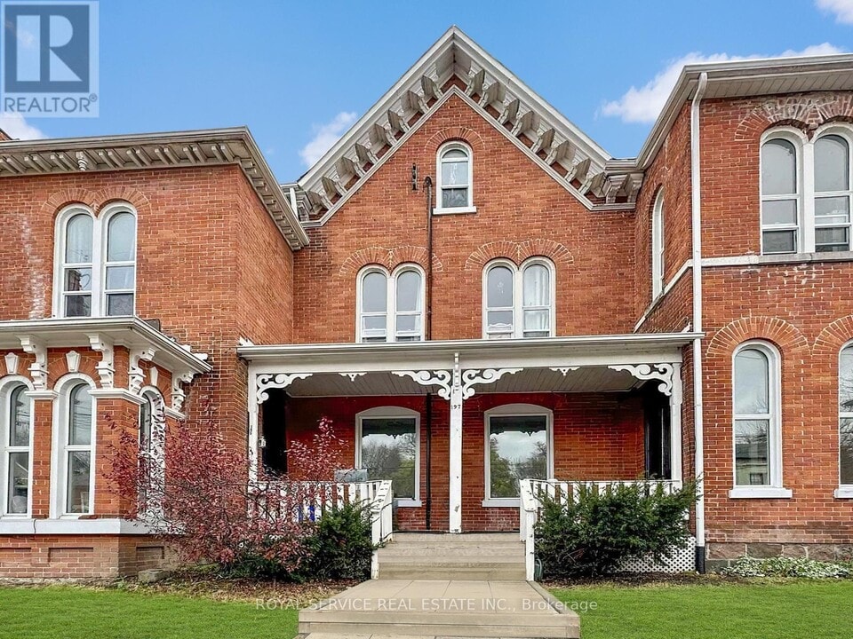 197 Walton St in Port Hope, ON - Building Photo