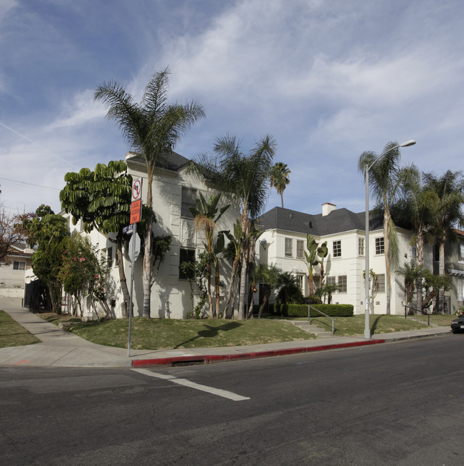 101-105 N Edgemont St in Los Angeles, CA - Building Photo - Building Photo