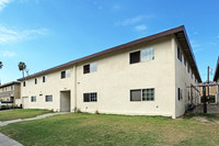 11761 Stuart Dr in Garden Grove, CA - Foto de edificio - Building Photo