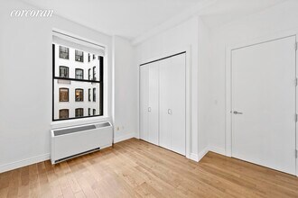 225 5th Ave-Unit -: 8T in New York, NY - Building Photo - Building Photo