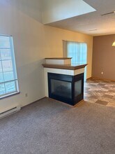 1026 Western Ave in Brookings, SD - Foto de edificio - Building Photo