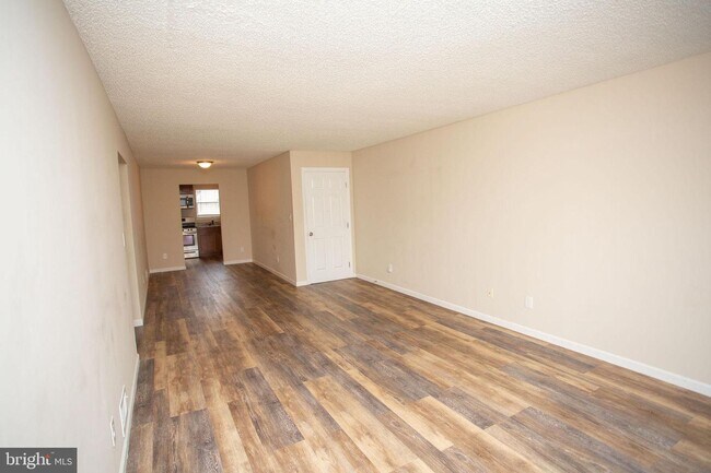 909 Woodchip Rd in Lumberton, NJ - Building Photo - Building Photo