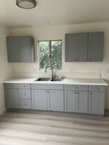 7212 S La Cienega Blvd in Inglewood, CA - Building Photo