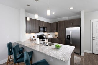 Mera Vintage Park 55+ Active Adult in Houston, TX - Foto de edificio - Building Photo