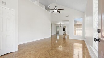 4602 Garden Meadow Dr in Katy, TX - Building Photo